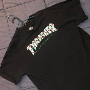 Thrasher Rose Design (L) black and rose t shirt